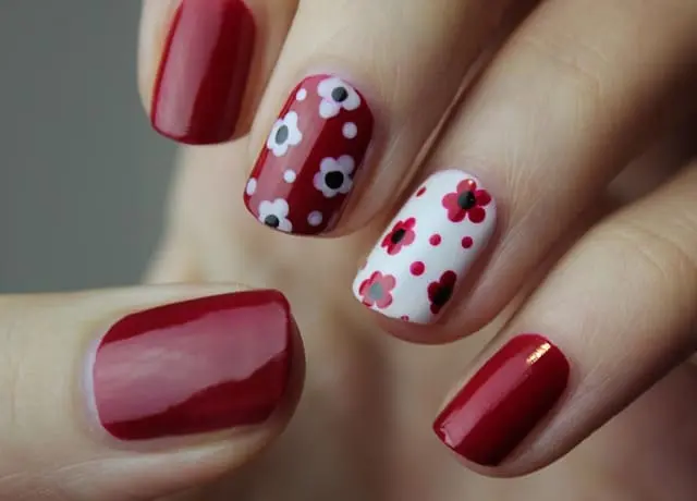 curso gratuito de uñas acrílicas